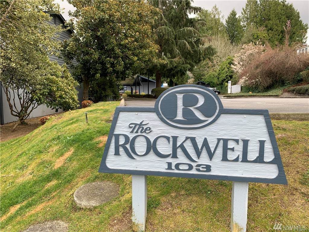 103 Rockwell Ave - Photo 1