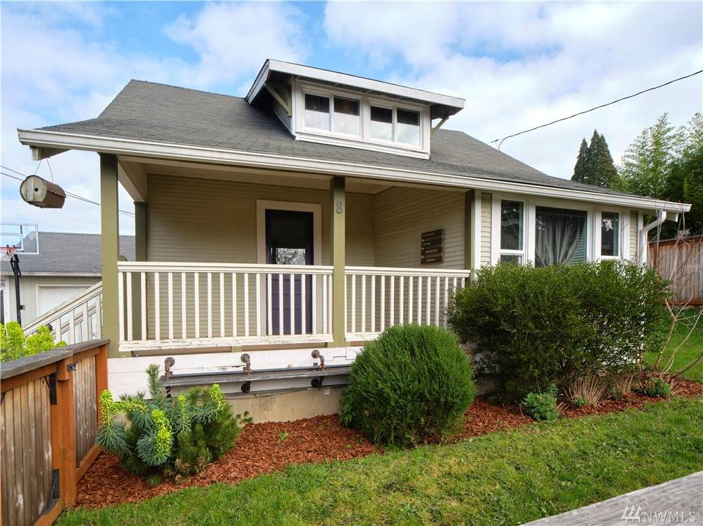 8 Division St - Photo 1