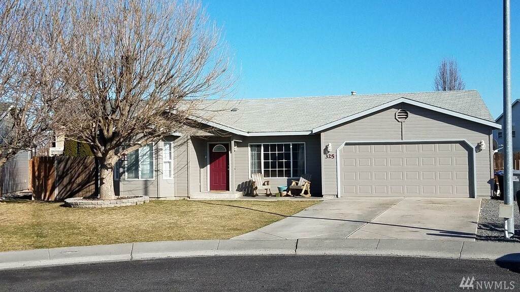 325 Belair Dr - Photo 1