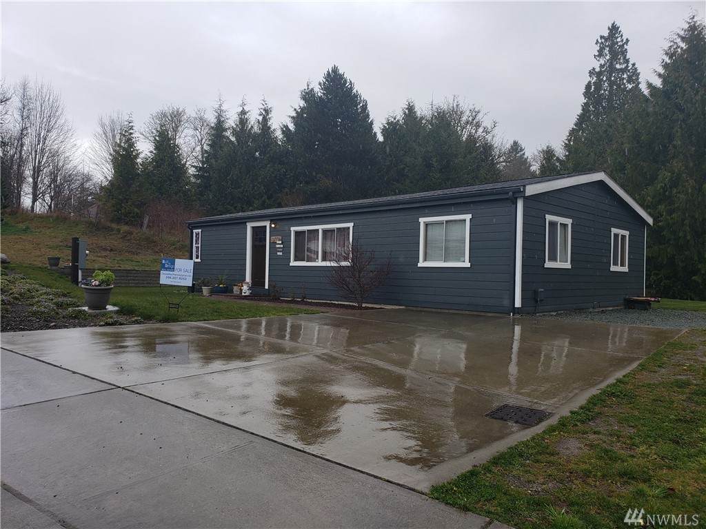 13773 199th Ave - Photo 1