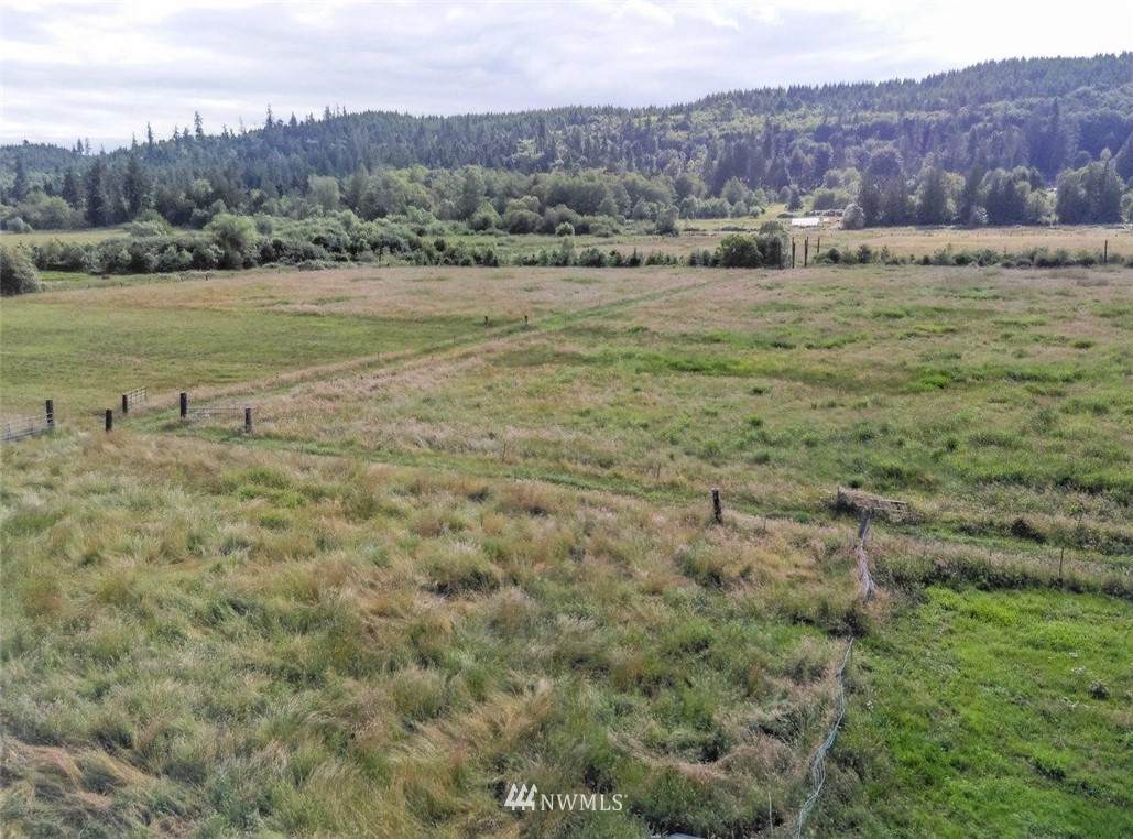 6223 Beaver Valley Road - Photo 1