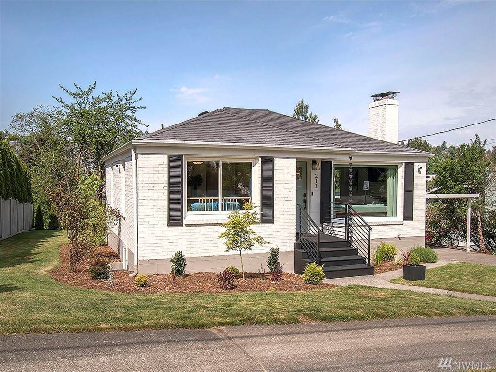 211 32nd Ave - Photo 1 211 32nd Ave - Photo 1