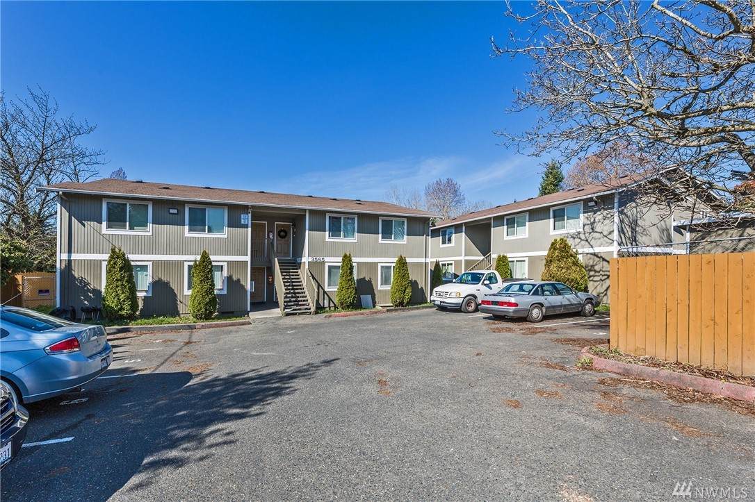 3561 G St - Photo 1