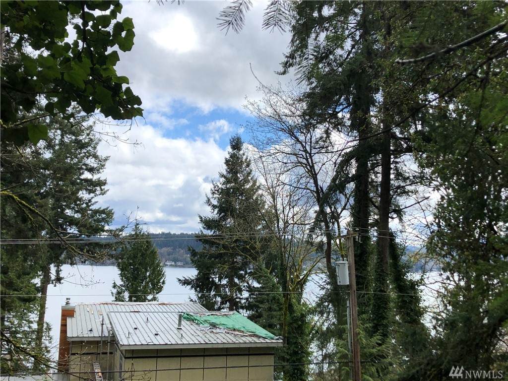 1607 Lake Sammamish Pkwy - Photo 1 1607 Lake Sammamish Pkwy - Photo 1