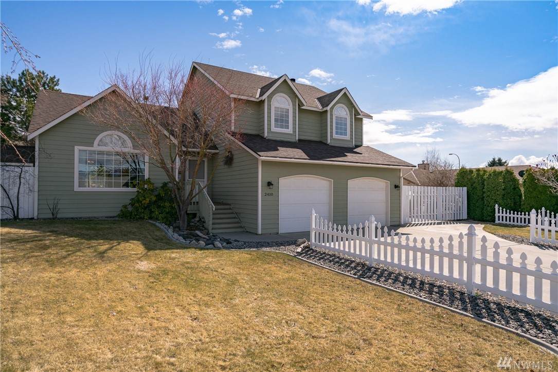 2410 Highland View Dr - Photo 1 2410 Highland View Dr - Photo 1