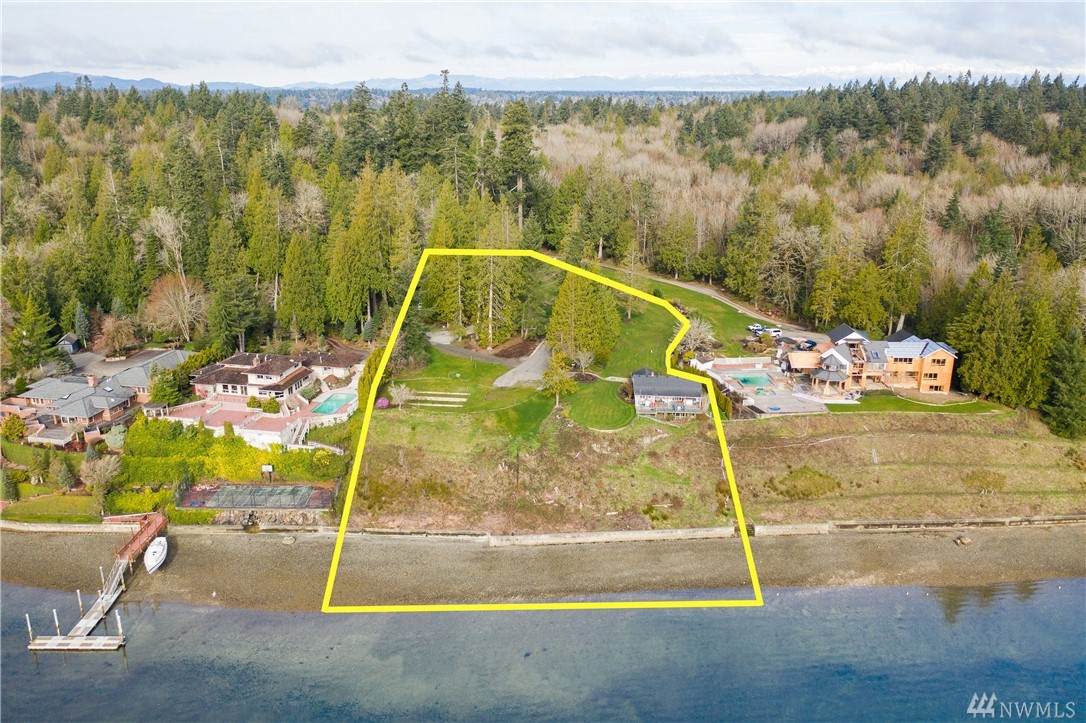 5042 Cooper Point Rd - Photo 1 5042 Cooper Point Rd - Photo 1