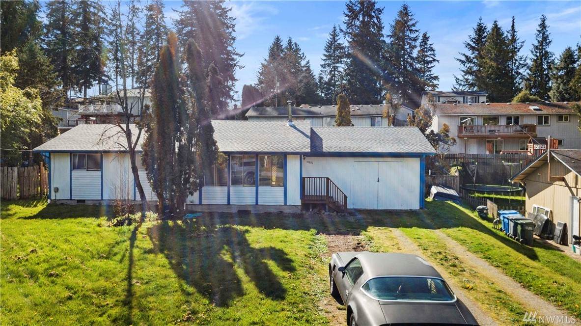 10526 203rd Ave - Photo 1