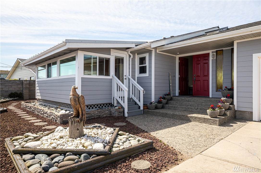2615 West Beach Rd - Photo 1 2615 West Beach Rd - Photo 1