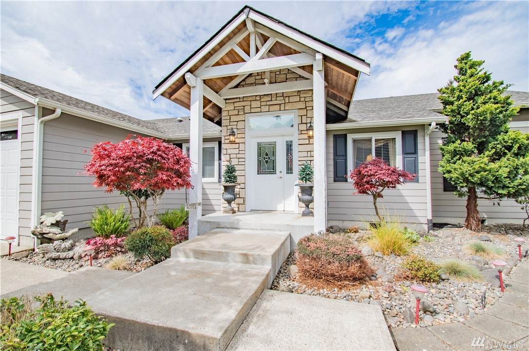 2615 Borst Ave - Photo 1 2615 Borst Ave - Photo 1