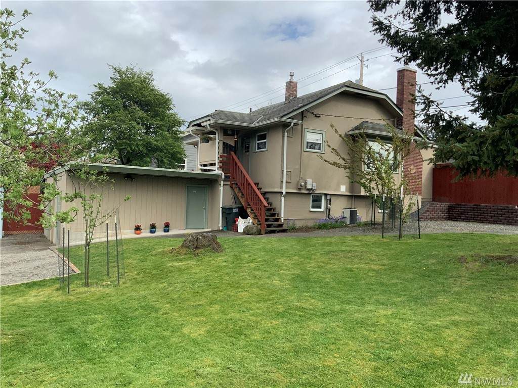 1401 Lakeway Dr - Photo 1 1401 Lakeway Dr - Photo 1