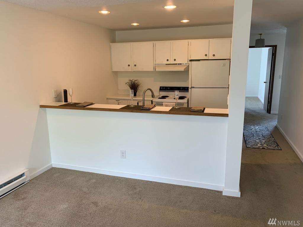 17431 Ambaum Blvd - Photo 1 17431 Ambaum Blvd - Photo 1
