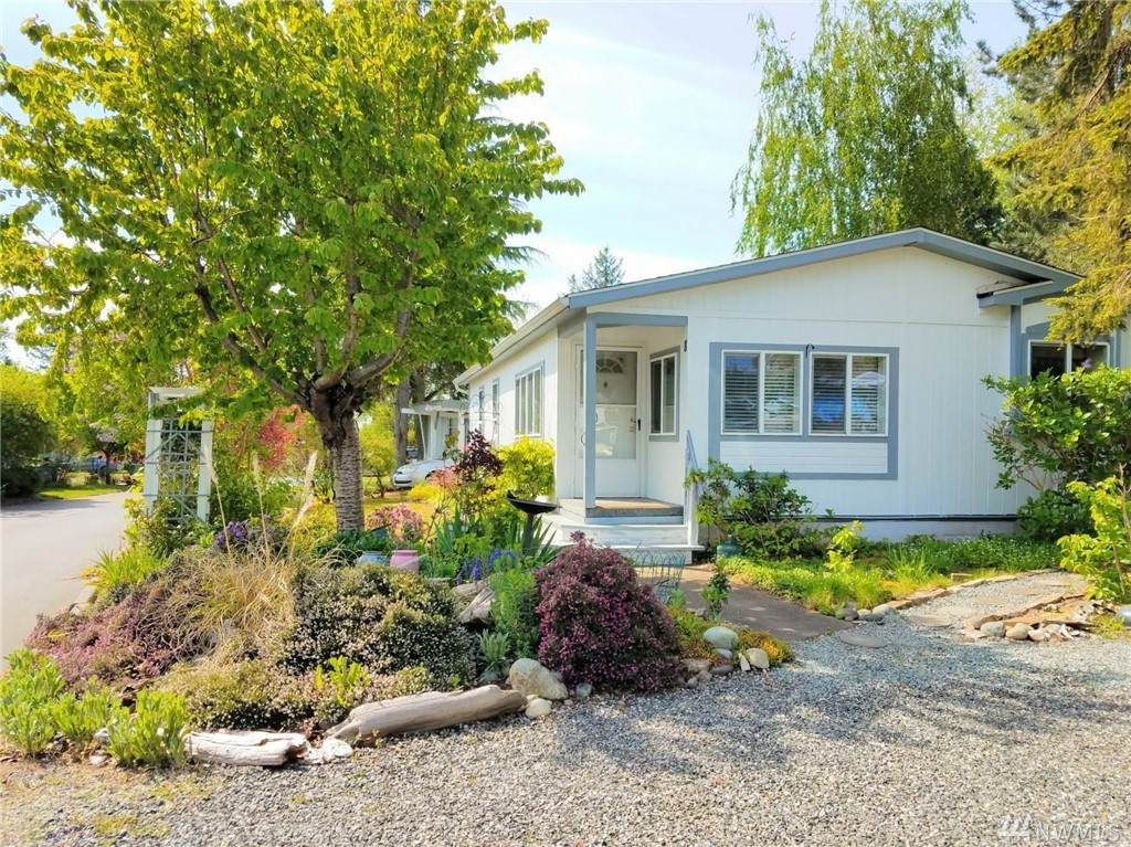 2350 Douglas Rd - Photo 1 2350 Douglas Rd - Photo 1