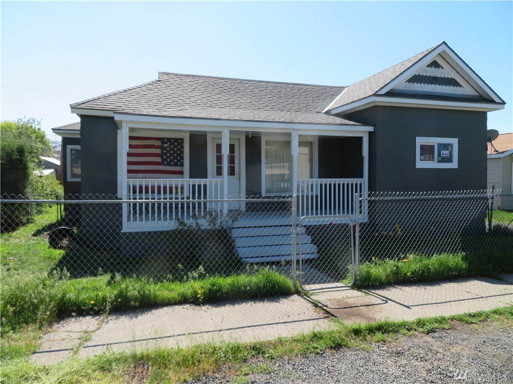 206 Birch Ave - Photo 1 206 Birch Ave - Photo 1