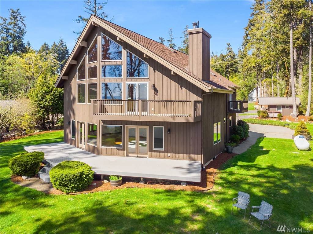 12340 Marine View Dr - Photo 1