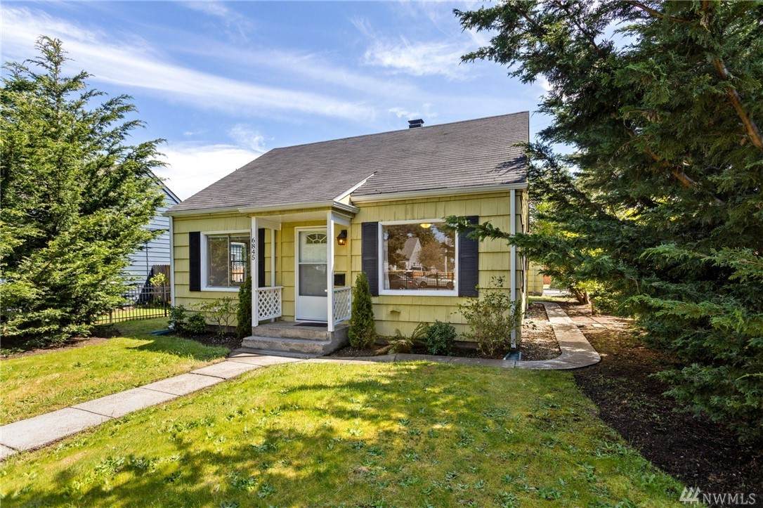 6845 Oakes St - Photo 1 6845 Oakes St - Photo 1