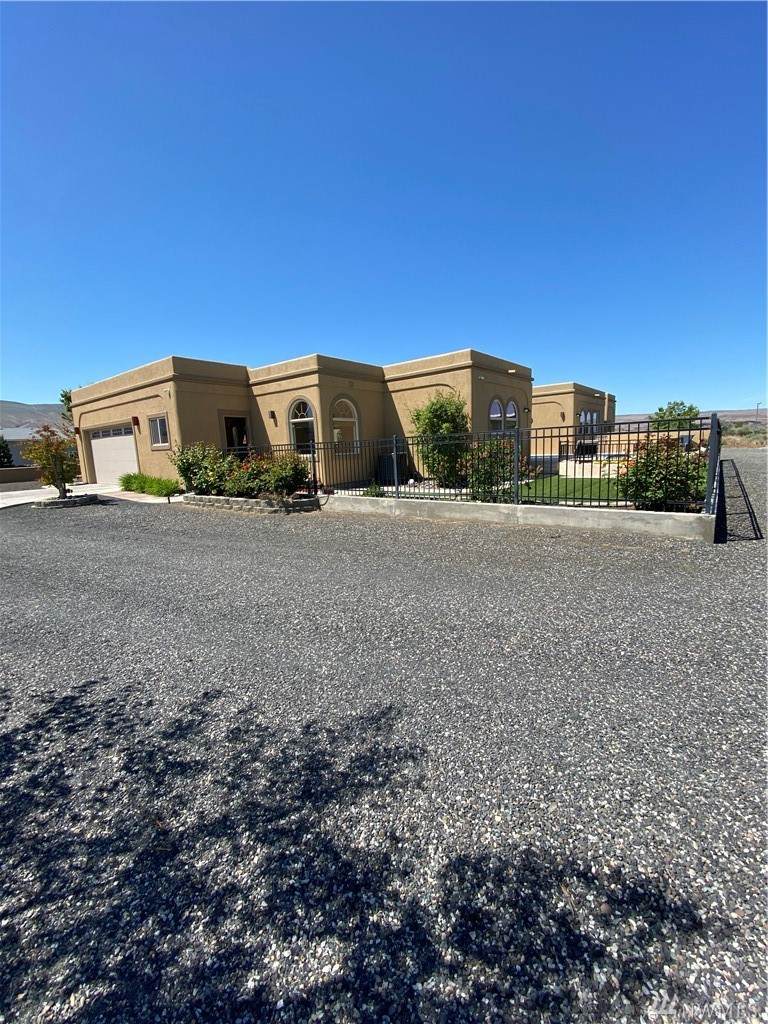 309 Airport Way - Photo 1 309 Airport Way - Photo 1