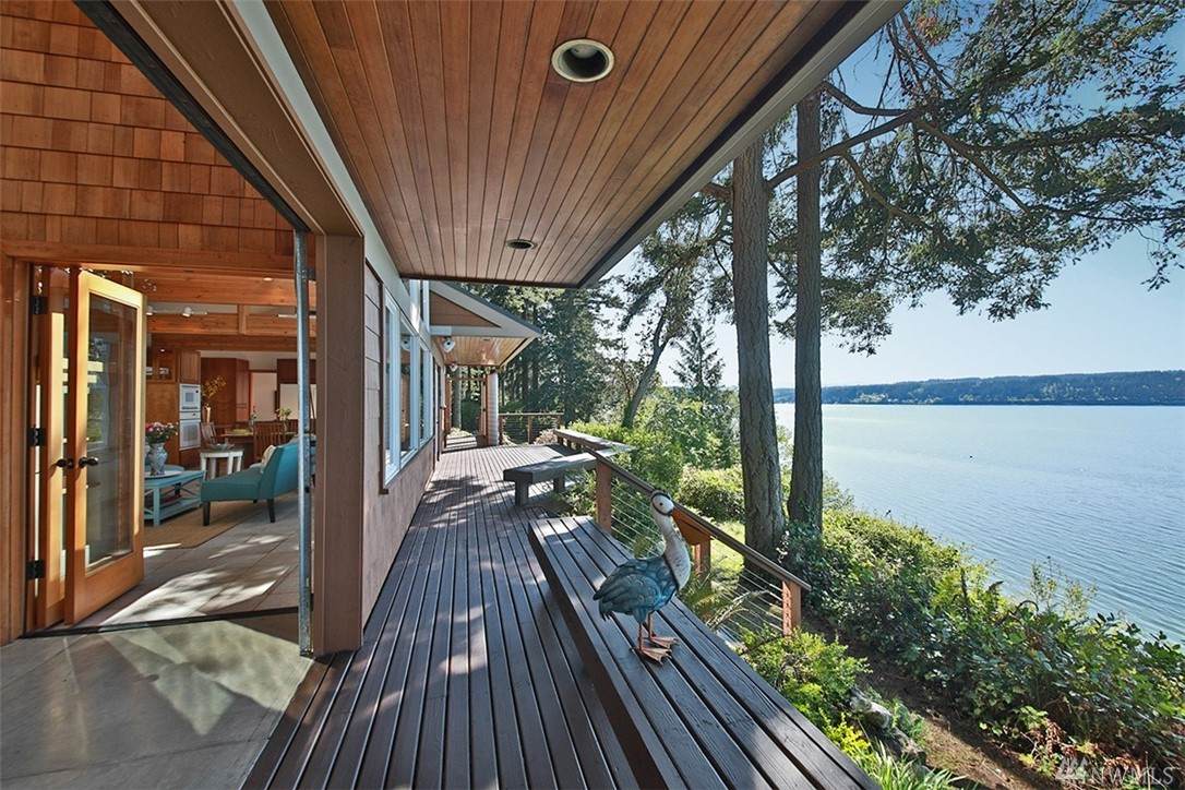 4018 Beach Dr - Photo 1 4018 Beach Dr - Photo 1