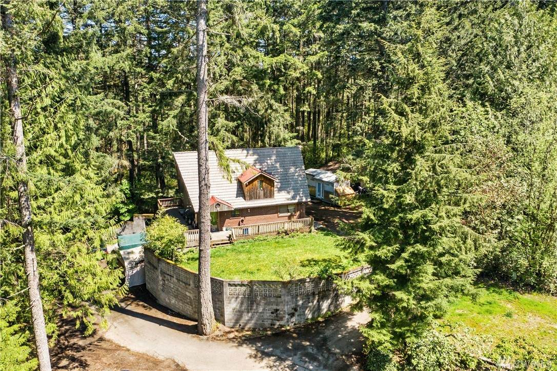 2103 46th Avenue - Photo 1