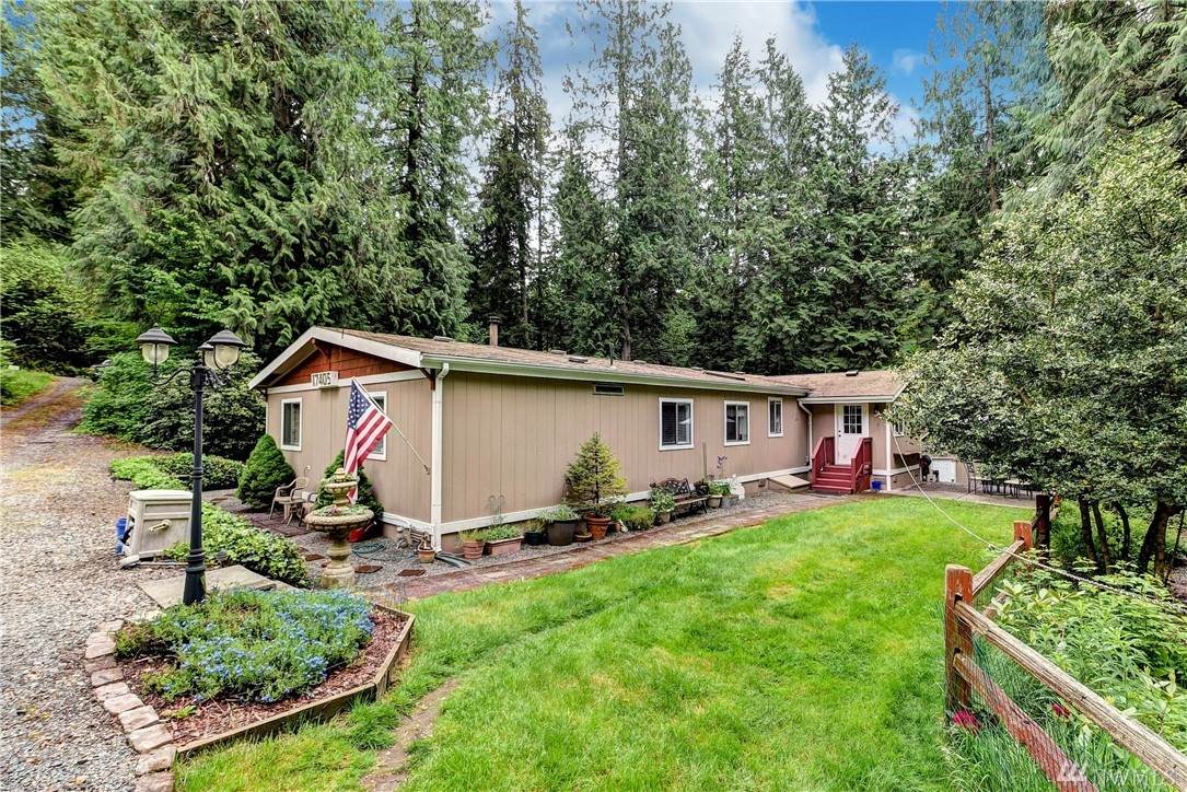17405 Mountain View Rd - Photo 1 17405 Mountain View Rd - Photo 1
