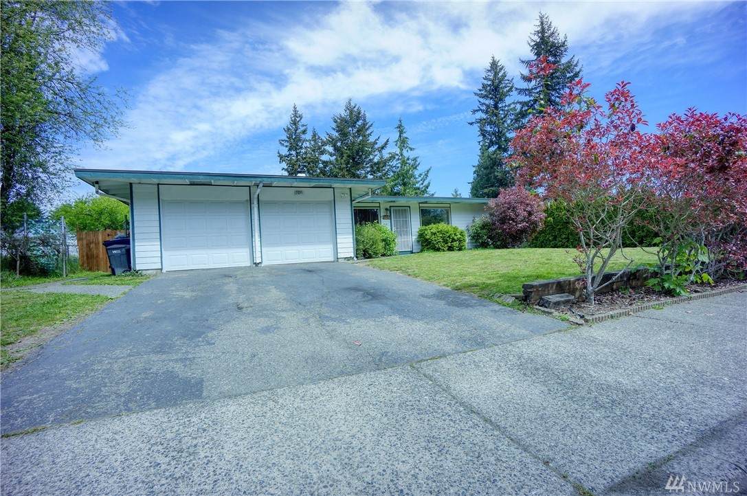 2321 Larlin Dr - Photo 1