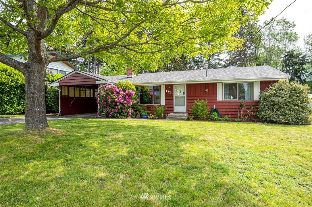 1721 10th Street - Photo 1