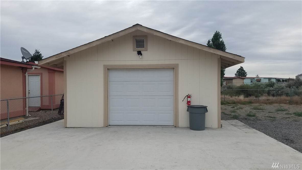 621 Hildy Wy - Photo 1 621 Hildy Wy - Photo 1