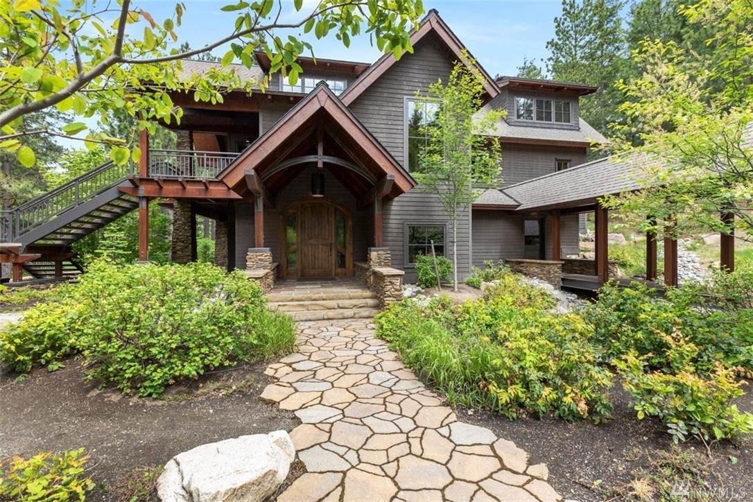 1240 Ruby King Loop - Photo 1