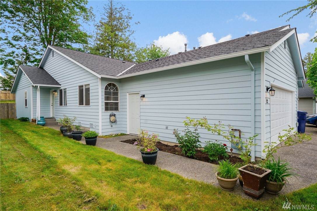 12 95th Ave - Photo 1 12 95th Ave - Photo 1
