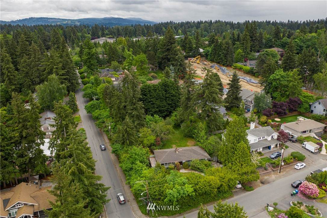7204 78th Avenue - Photo 1