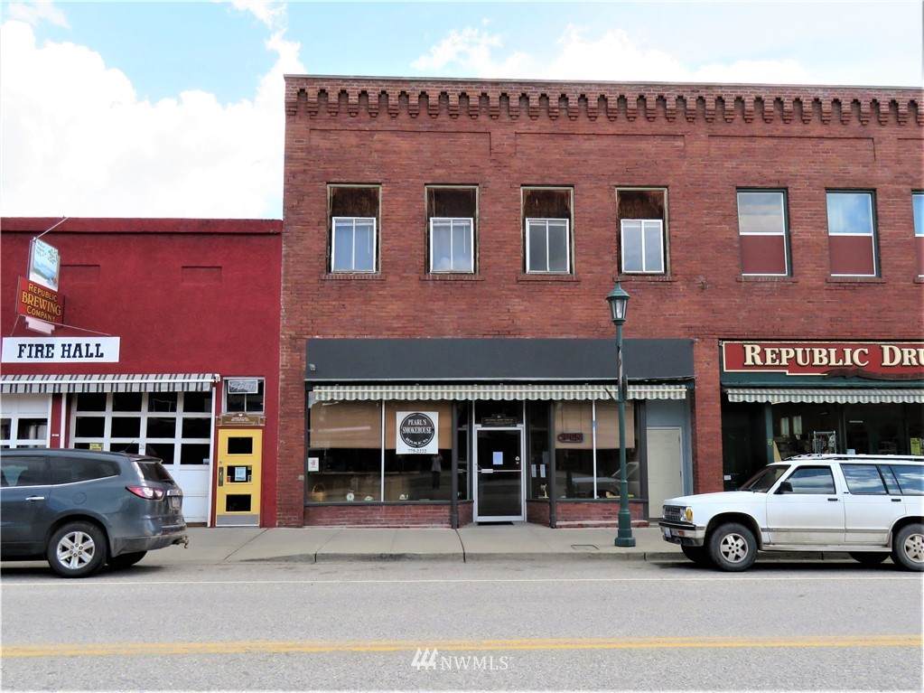 18 Clark Avenue - Photo 1