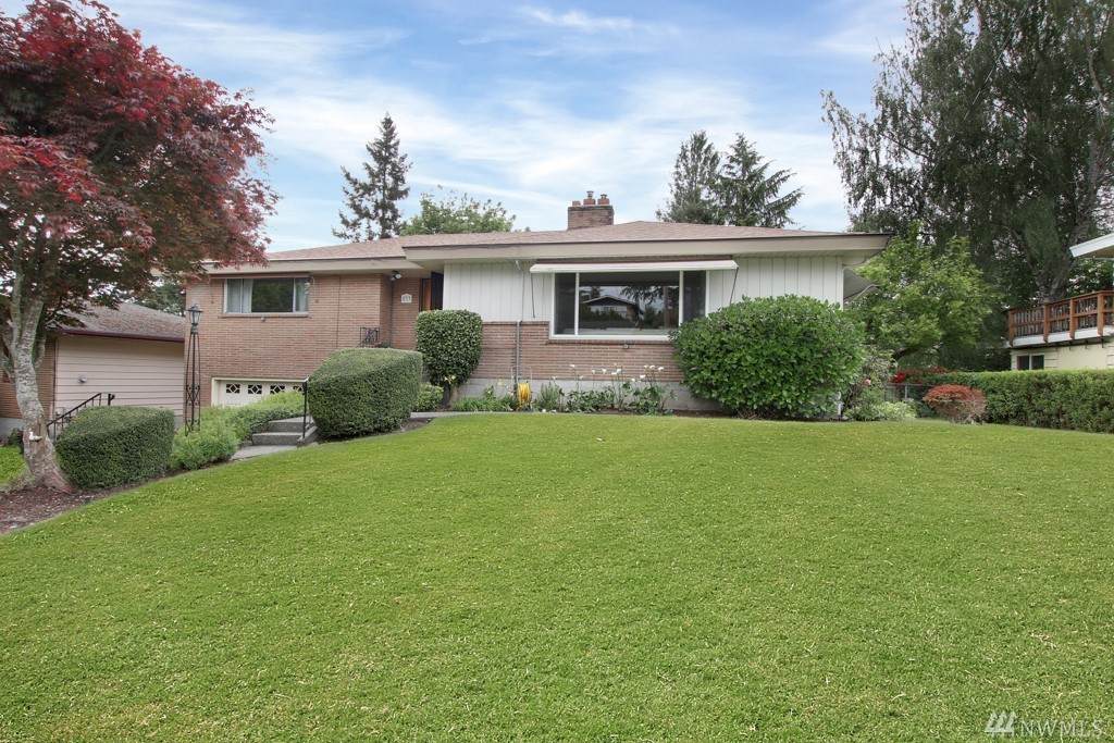 833 Lynnwood Ave - Photo 1 833 Lynnwood Ave - Photo 1