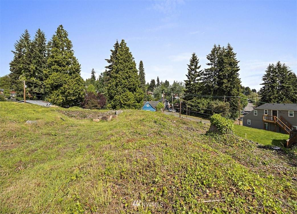 710 Summit - Photo 1