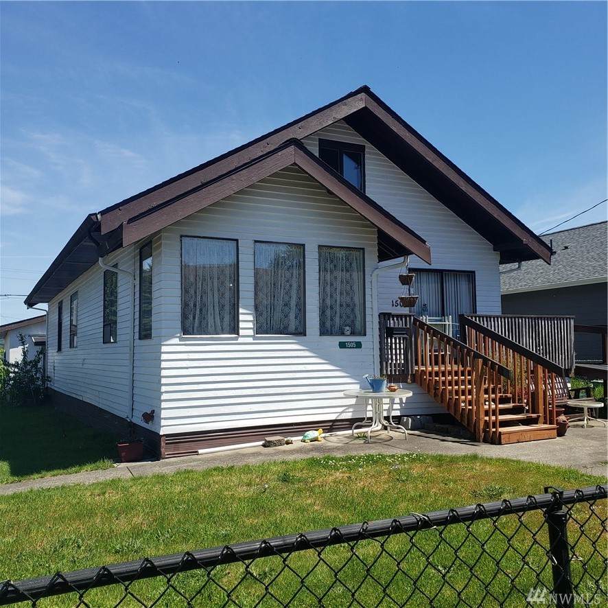 1505 3rd Street - Photo 1