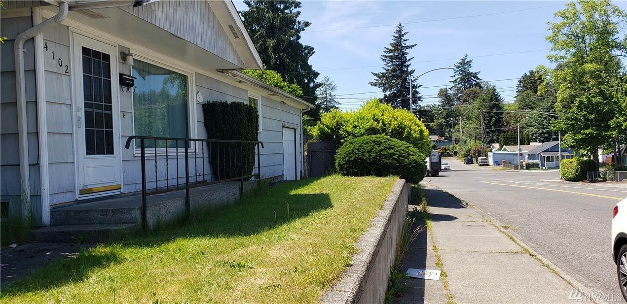 4102 36TH St - Photo 1