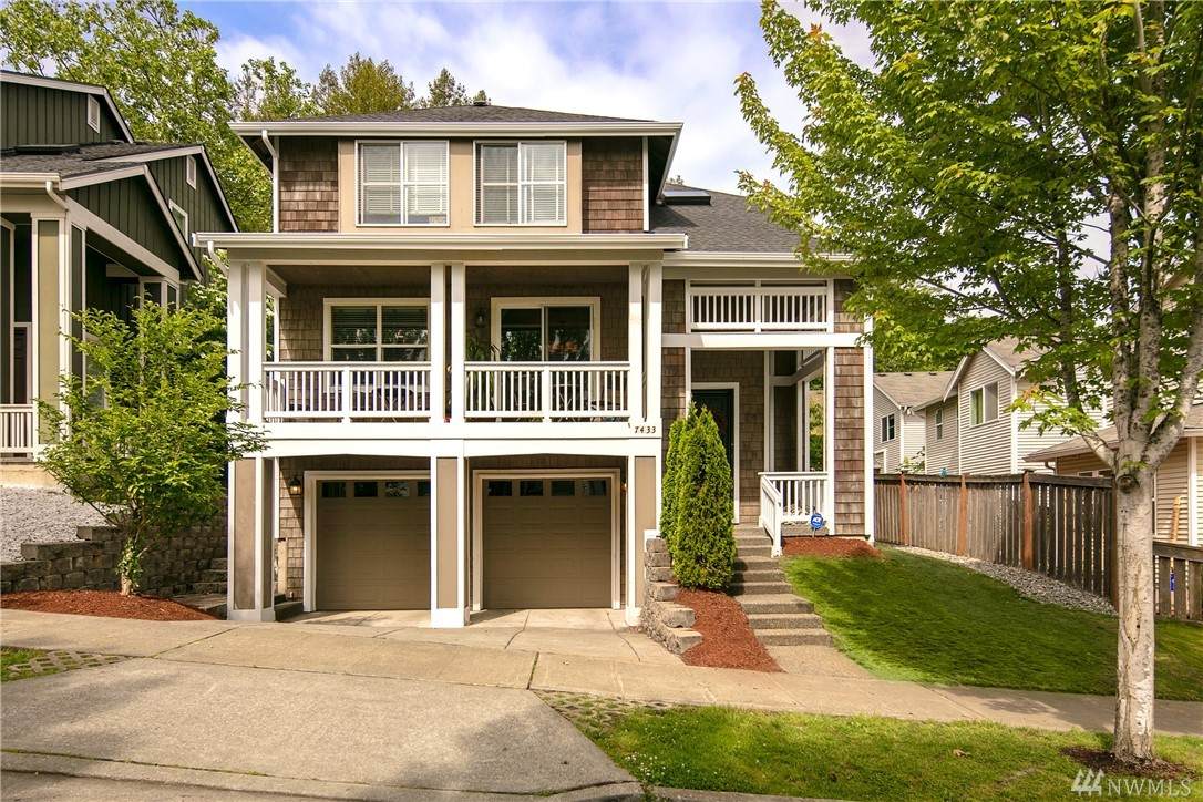 7433 39th Ave - Photo 1