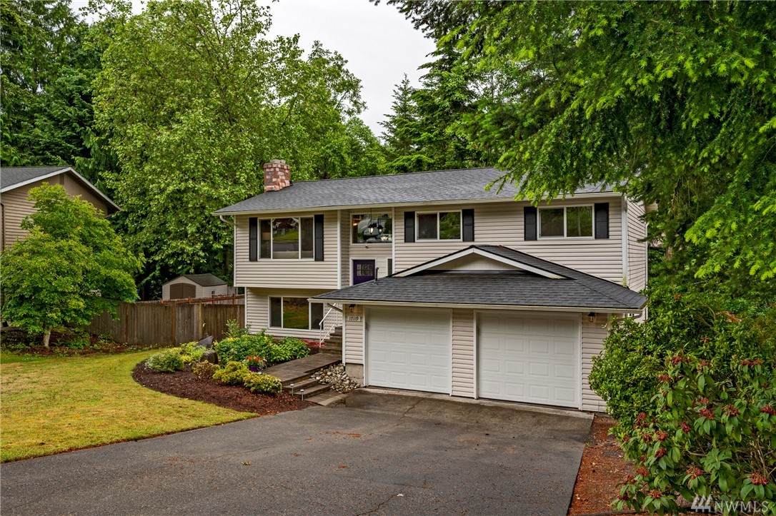 17119 Meadowdale Dr - Photo 1