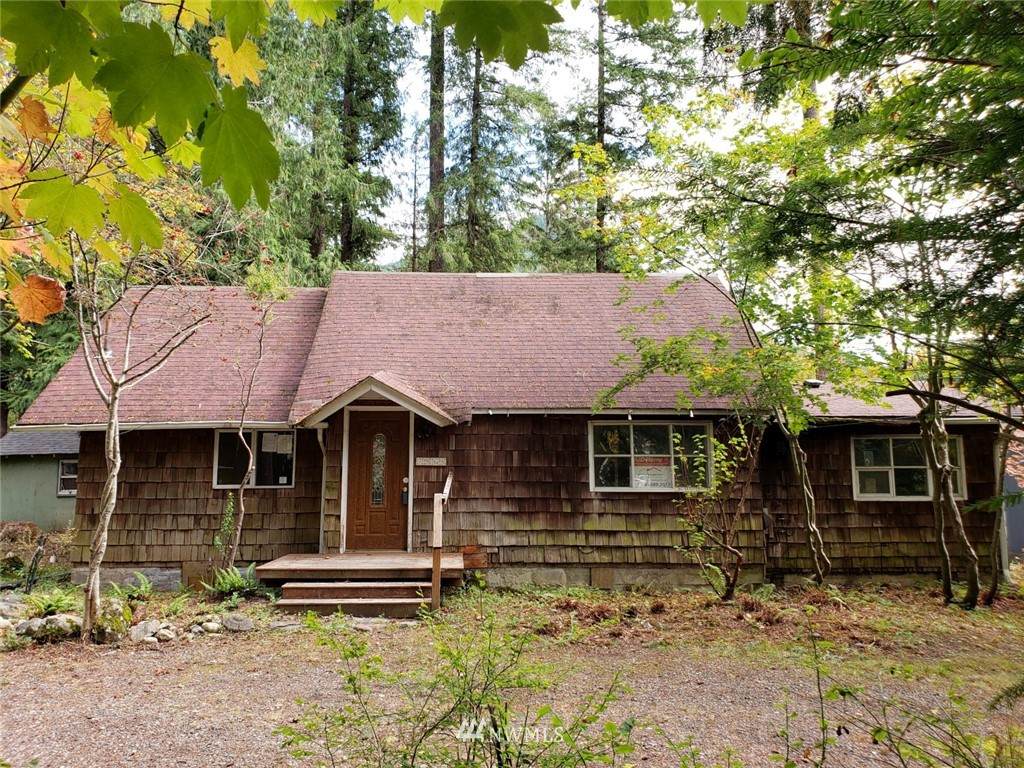 7868 Chateau Road - Photo 1