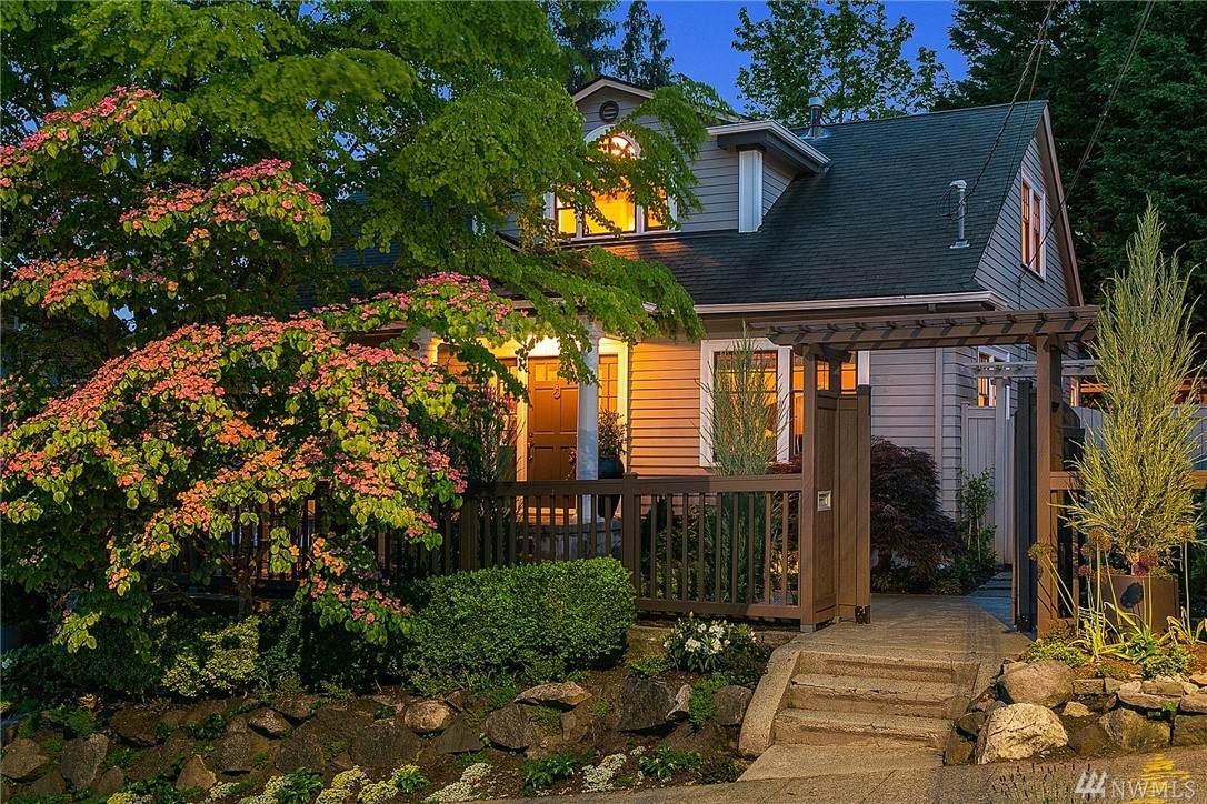 1015 3rd Ave - Photo 1