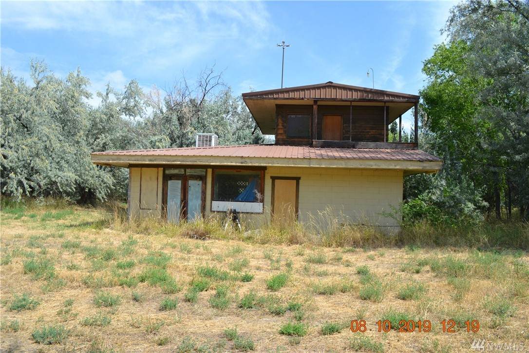 33594 Highway 97 - Photo 1
