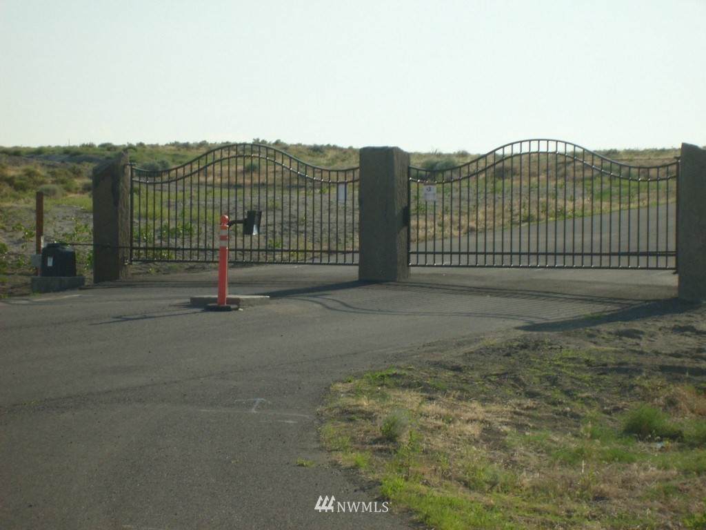 909 Baseline.5 Road - Photo 1