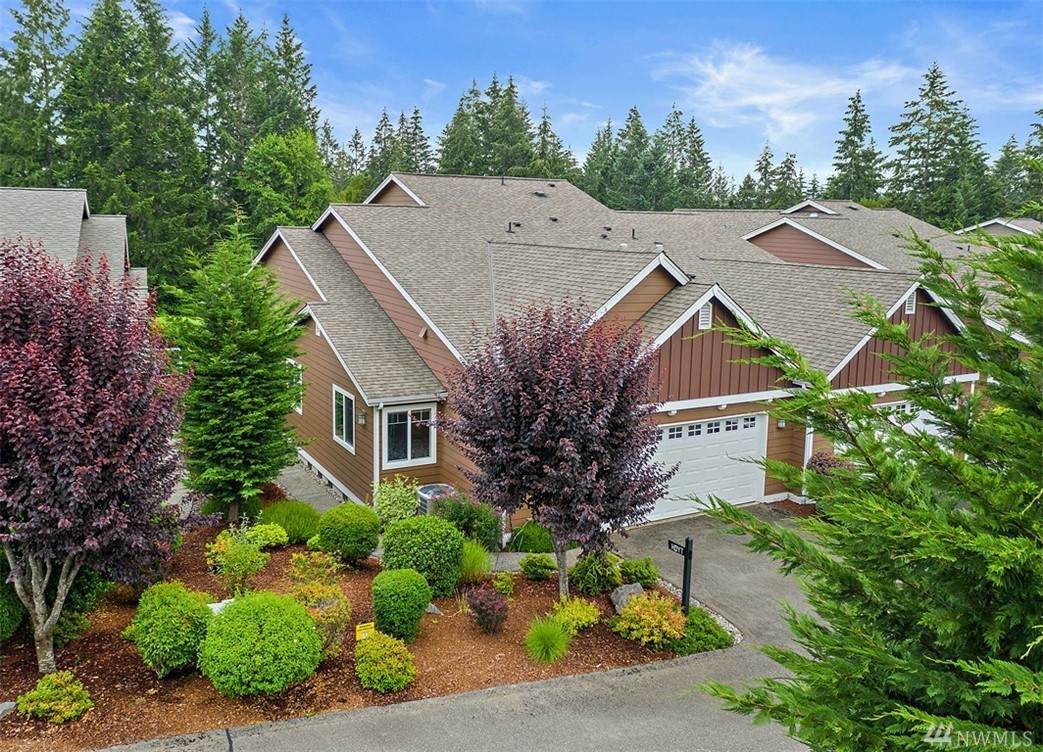 211 Sterling Dr - Photo 1