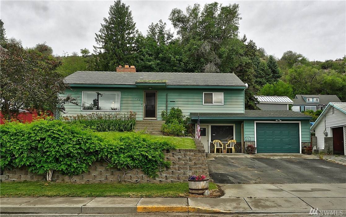 124 Granite St - Photo 1