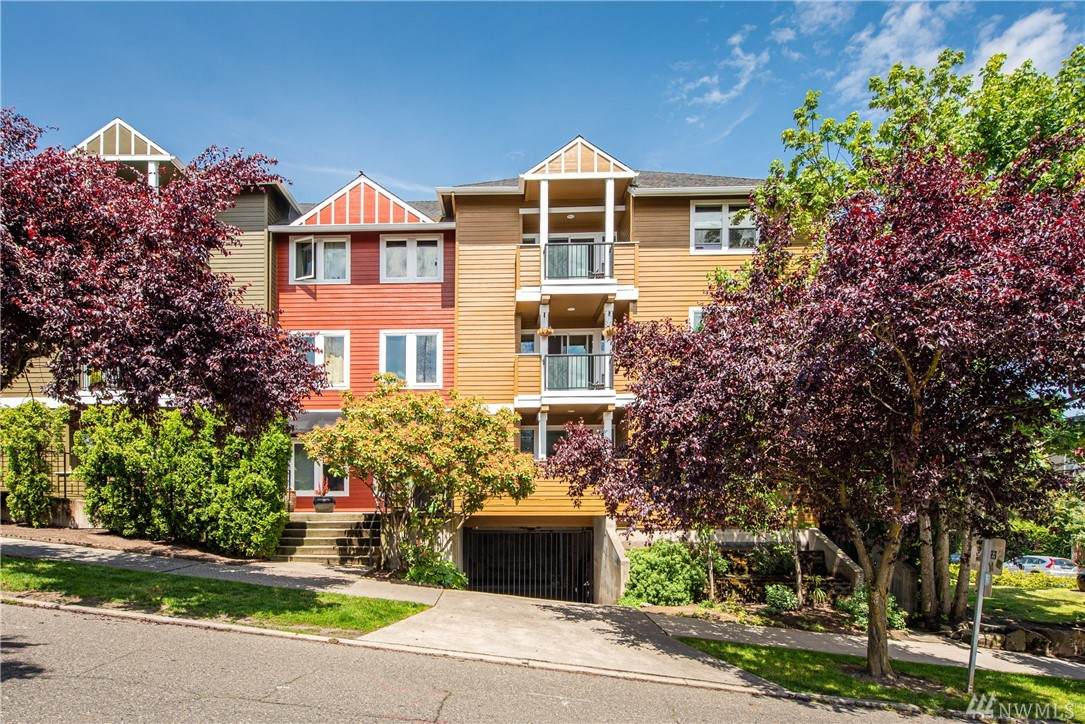 1818 Denny Wy - Photo 1