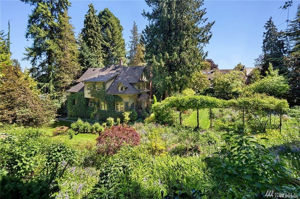 231 40th Ave - Photo 1