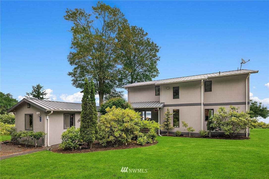 19 Saratoga Drive - Photo 1