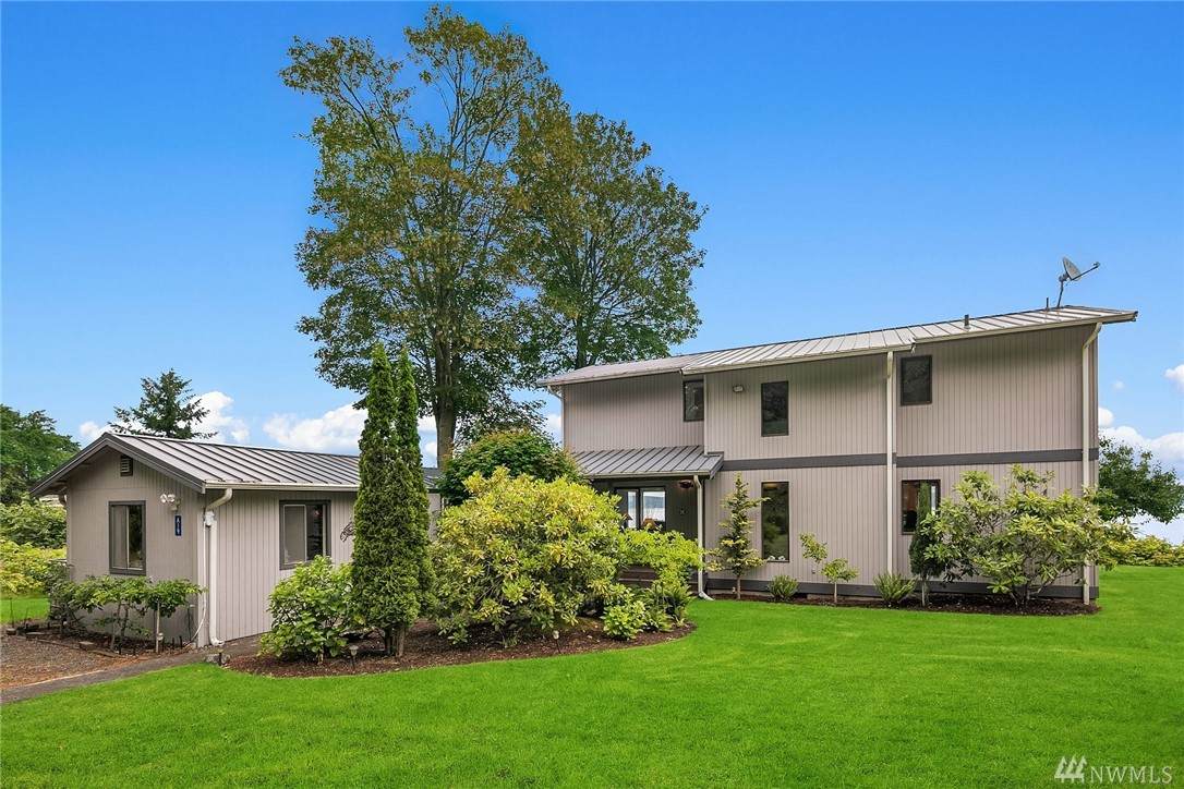 19 Saratoga Drive - Photo 1