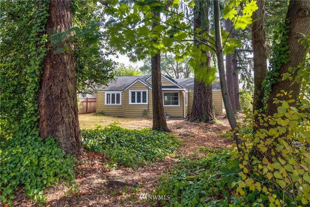 12538 25th Avenue - Photo 1