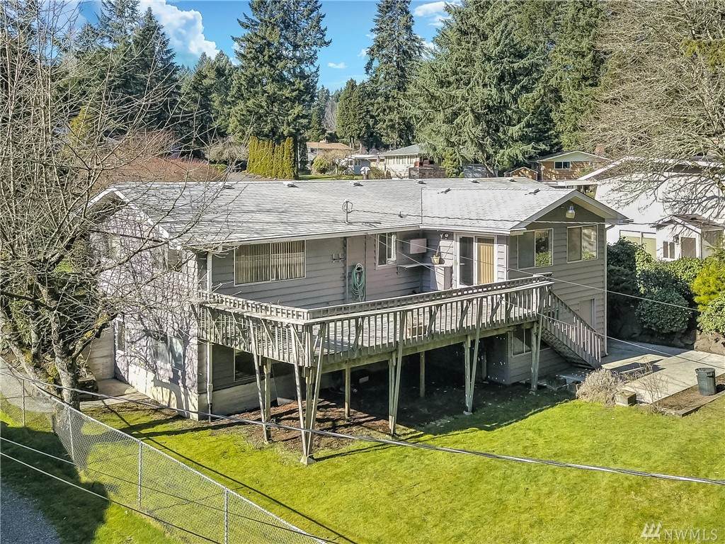10505 Glenwood Drive - Photo 1