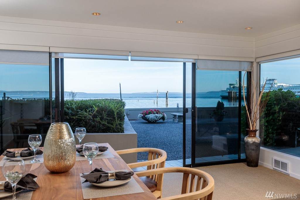 200 Beach Place - Photo 1