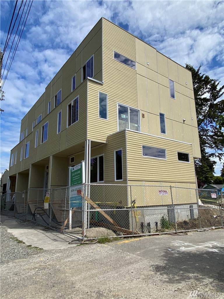 5230 33rd Avenue - Photo 1